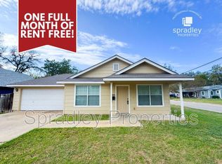 928A N Penelope St, Belton, TX 76513