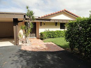 Home For Sale In Boca Lago