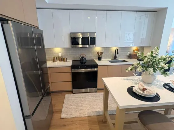 1525 NE 124th St #B, Miami, FL 33161