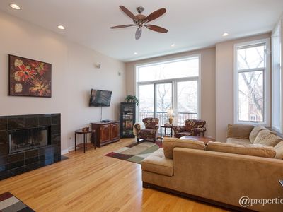 875 N Hermitage Ave #3, Chicago, IL, 60622