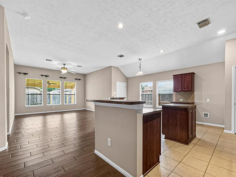 16007 Hidden Manor Dr — Photo 10
