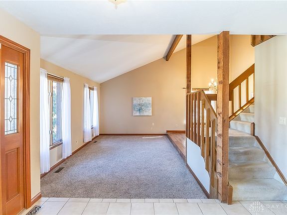 3rd image of 1047 Buckeye Dr