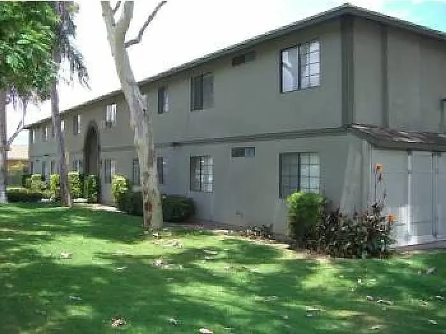 Circle City Apartments — Photo 3
