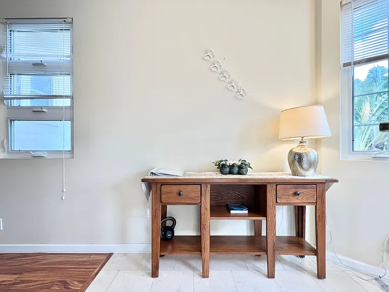 684 Iana St — Photo 9