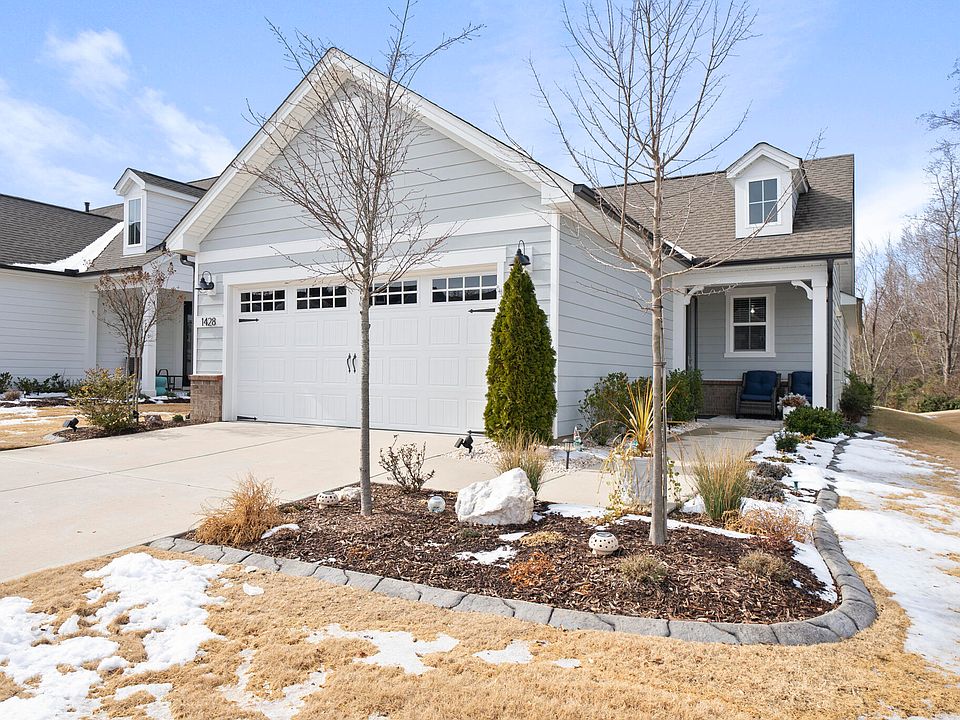 1st image of 1428 White Admiral St