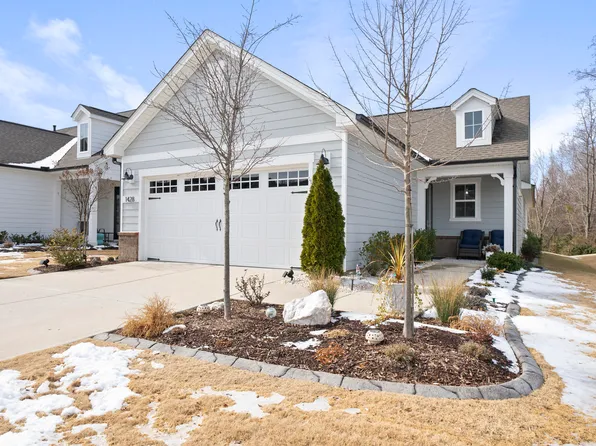 1428 White Admiral St, Fuquay Varina, NC 27526