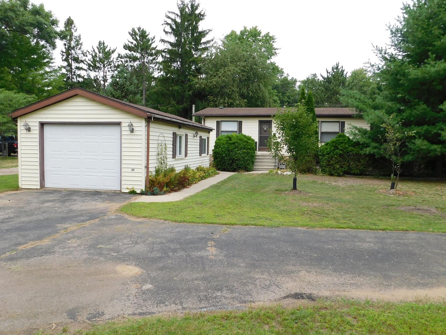 W5316 Lake Dr, Shawano, WI 54166 Zillow