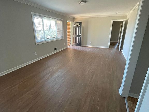 4th image of 1420 Linda Vista Dr