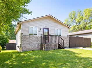 22022 Sharkey St, Clinton Township, MI 48035