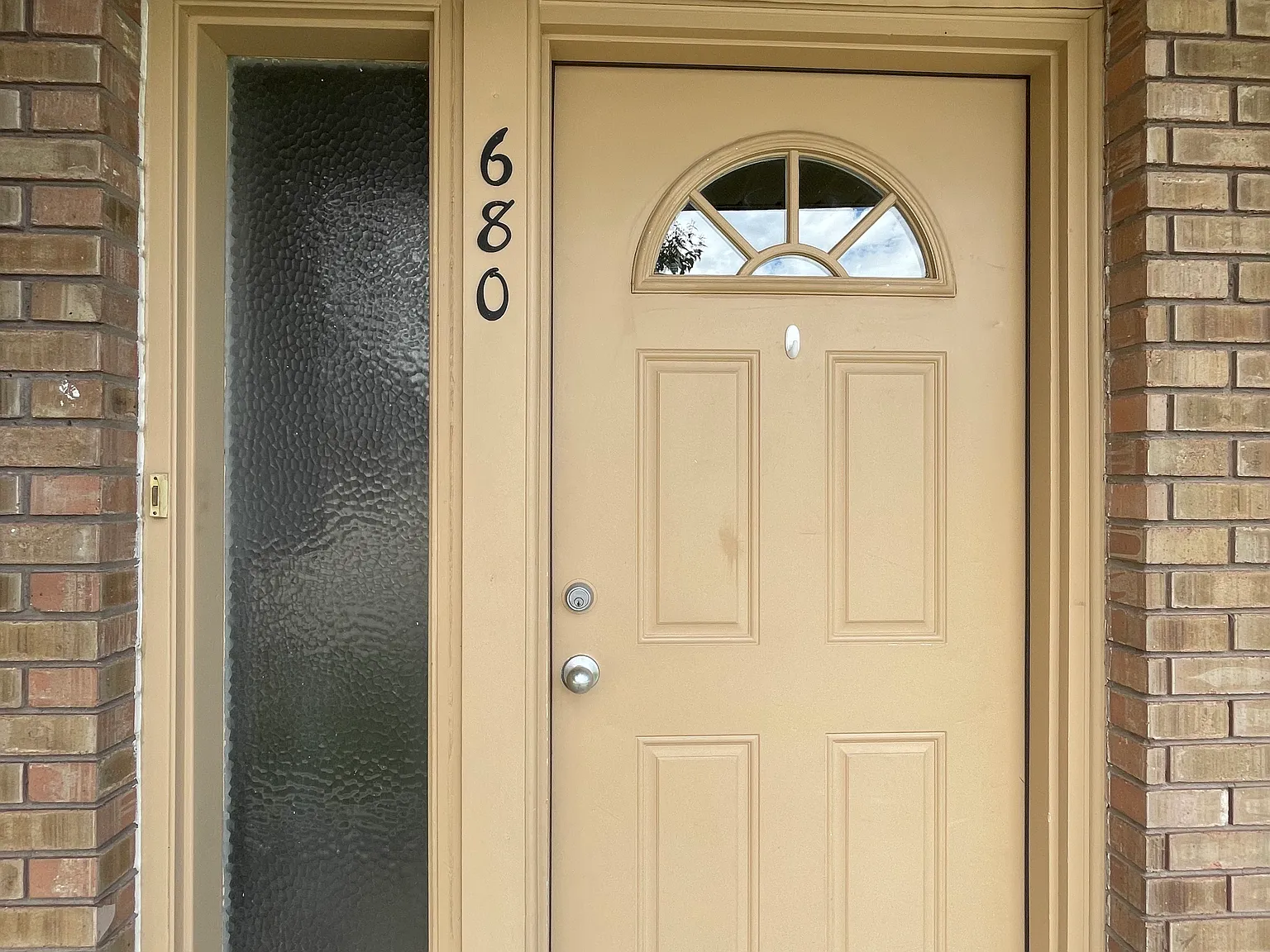 2 bed, 1.5 bath, 1150 sqft, $1,400 — Photo 2