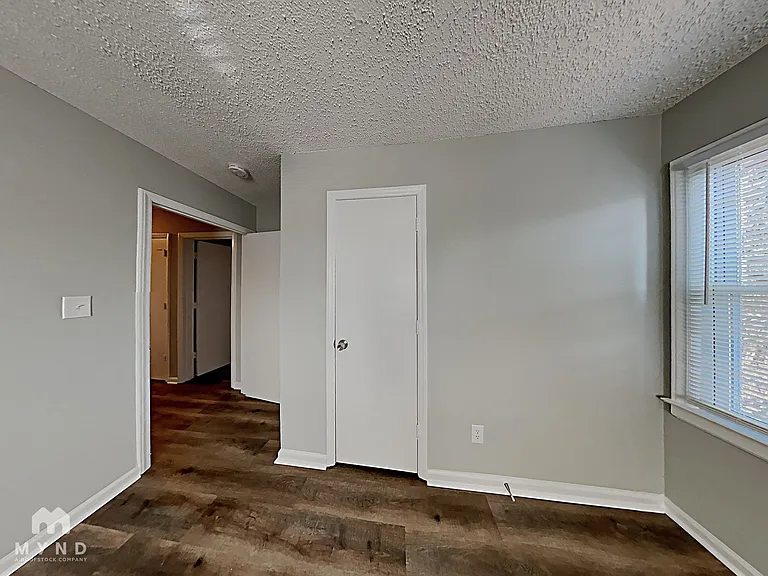5424 Two Moons Dr — Photo 16