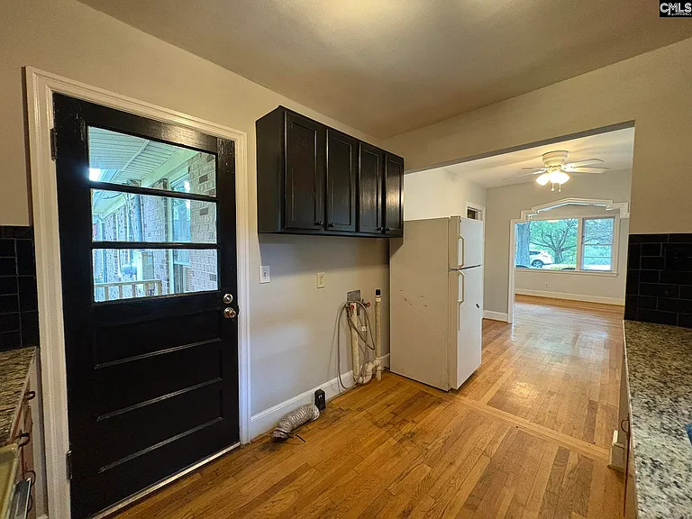 1047 S Holly St — Photo 14