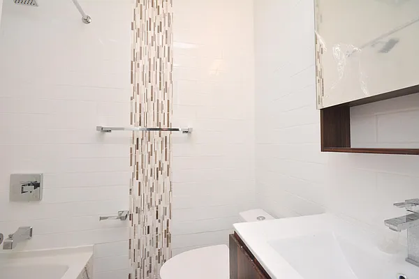 Rented by Clove Realty LLC | media 7