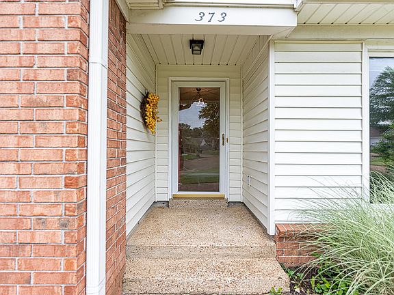 2nd image of 373 Meadow Trail Cv