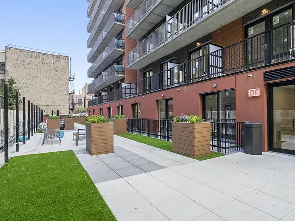 931 Carroll Street image 22 of 26