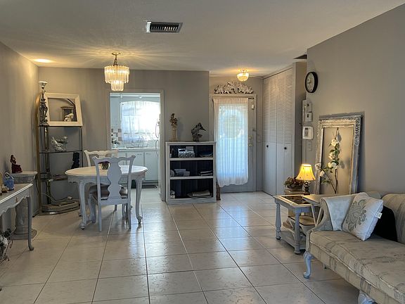 2nd image of 2971 Crosley Dr W #19
