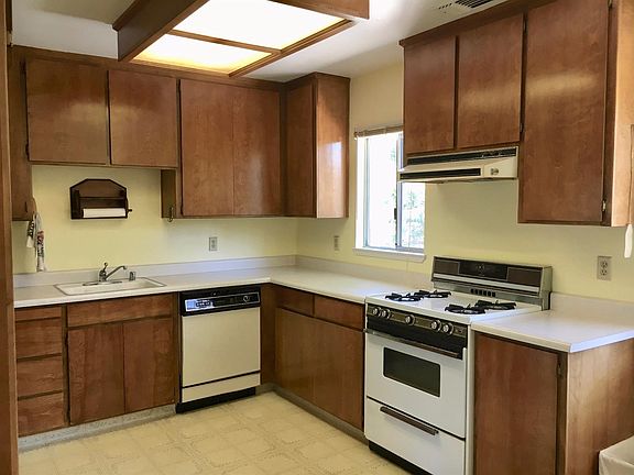 4th image of 5647 El Arado Way