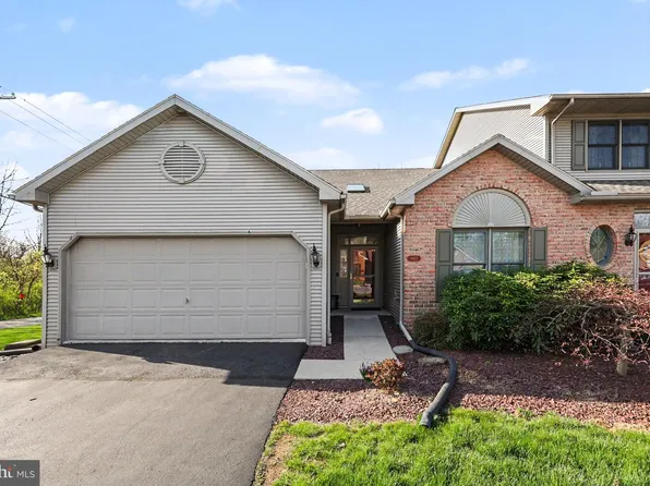 6401 Whisper Wood Ln, Harrisburg, PA 17112