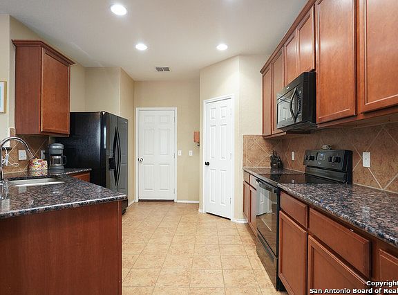 5th image of 27046 Villa Toscana