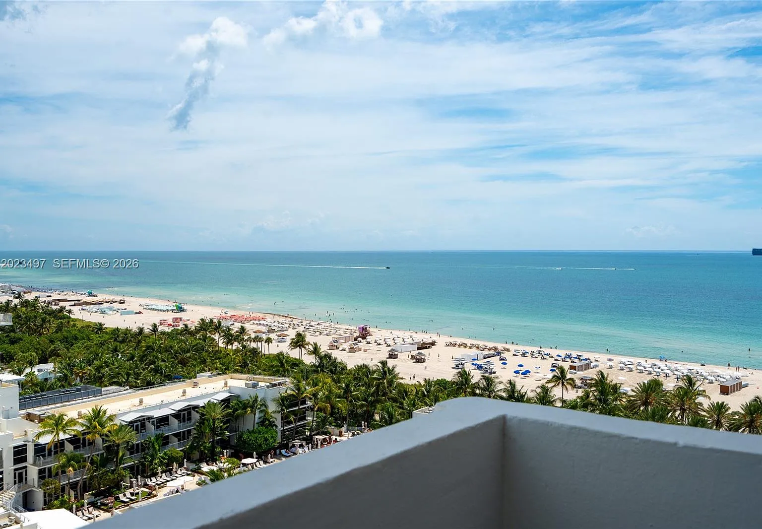 The Decoplage Condo — Photo 1