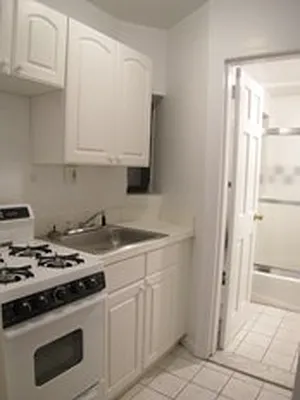 Rented by Vickers Realty | media 9