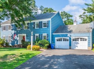 89 Dyckman Pl, Basking Ridge, NJ 07920