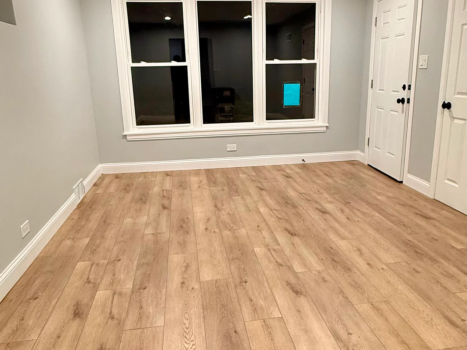 2 bed, 750 sqft, $2,000 — Photo 2