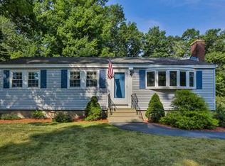 8 Walnut Rd, Chelmsford, MA 01824