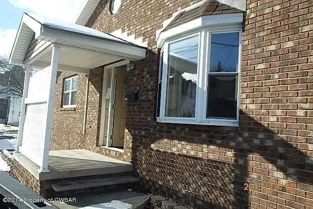 1415 N Main Ave photo 1