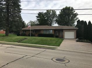 3050 Kaufmann Ave, Dubuque, IA 52001