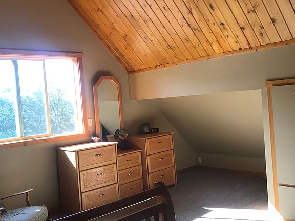 3rd image of 1198 Yellowstone Dr