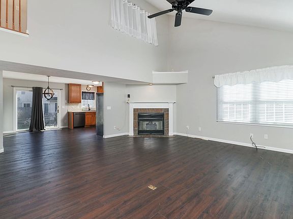 4th image of 20 Crystal Ct