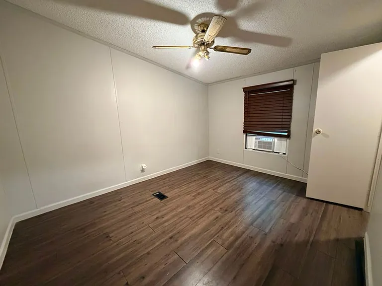 7415 Remington Rd — Photo 14