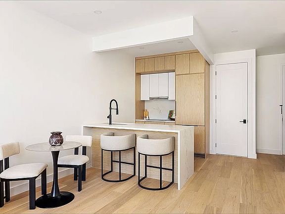 4th image of 299 Stockholm St #2F