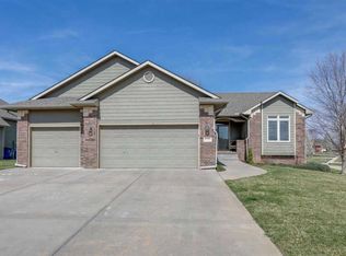 1320 E Rushwood Dr, Derby, KS 67037