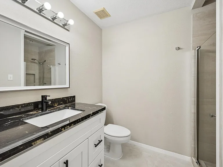 14201 Misty Meadow Ln — Photo 23