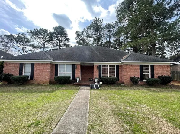 3820 Dominion Ct, Albany, GA 31721