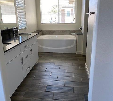 MASTER BATH (NOT PICTURED SHOWER)