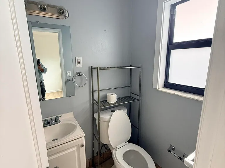 220 Walton Blvd #2 — Photo 18