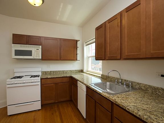 5th image of 2306 W Wilson Ave #5