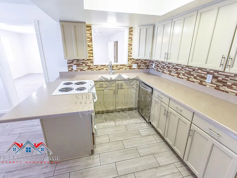 3410 S Cutler Dr — Photo 8
