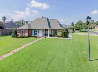 18077 Wilkes Dr, Prairieville, LA 70769