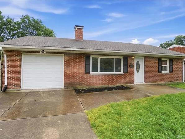 1228 Alta Vista Dr, Dayton, OH 45420