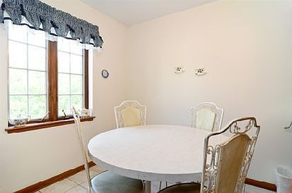 4th image of 152 E Park Ave APT 306
