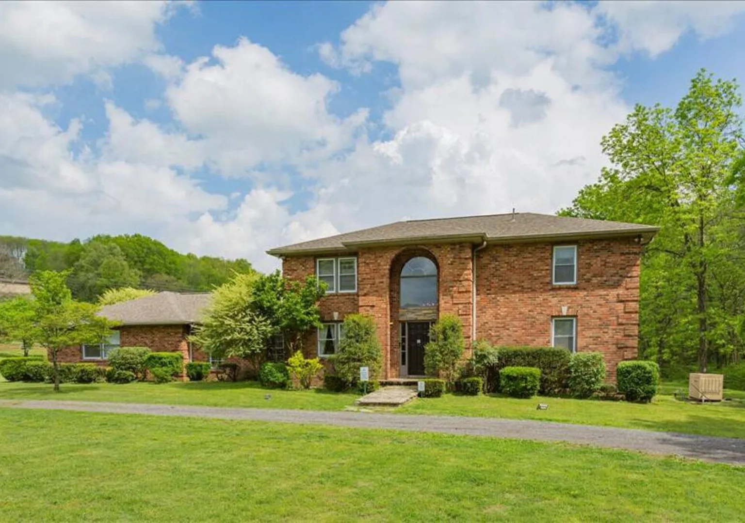 4x Superhost! Brenda Lee 2BR Villa | Pool + Hot Tub — Photo 3