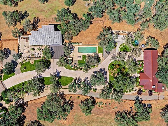 3rd image of 26000 Venado Drive