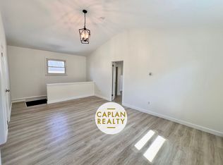 208 Howard Ave #B, New Haven, CT 06519