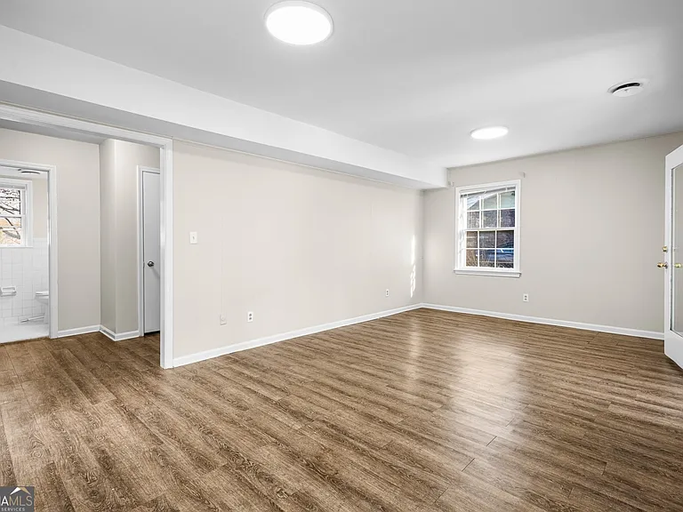 2922 Appling Way — Photo 16