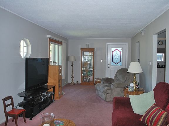 5th image of 10805 Wrightwood Ave