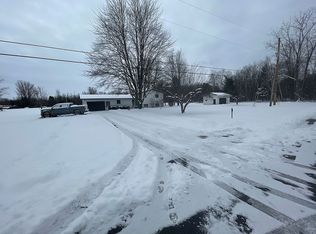 2950 E Lydia St, Midland, MI 48640